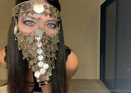 Naakte gelekte OnlyFans-foto van Thewhisperxo