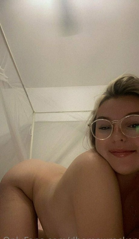 Naakte gelekte OnlyFans-foto van Dhomewrecker