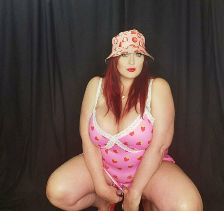 Naakte gelekte OnlyFans-foto van Lolaluxx1