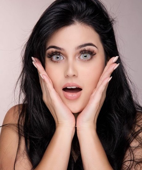 Naakte gelekte OnlyFans-foto van Paola Migliorini