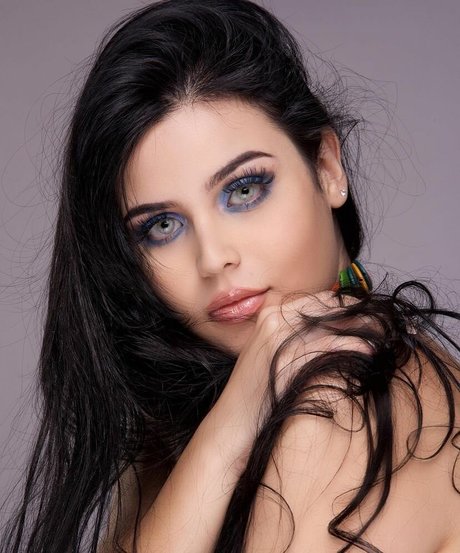 Naakte gelekte OnlyFans-foto van Paola Migliorini