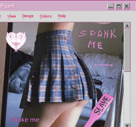 Naakte gelekte OnlyFans-foto van Muieru