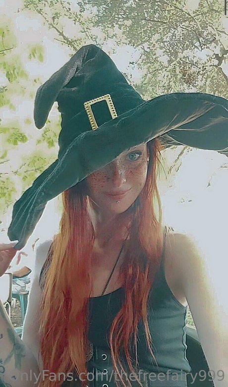 Naakte gelekte OnlyFans-foto van Thefairy999free