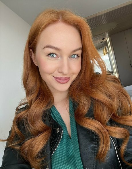 Naakte gelekte OnlyFans-foto van Redheadragonvip