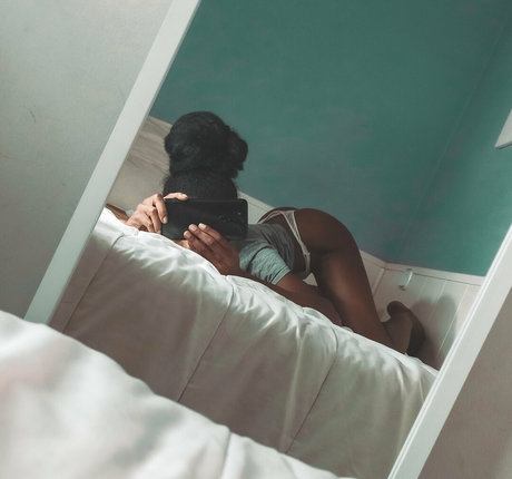 Naakte gelekte OnlyFans-foto van Nedylizz
