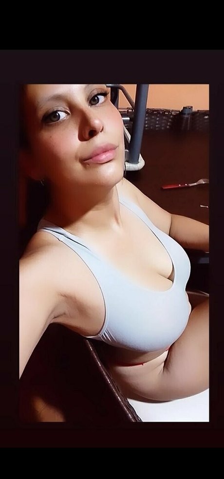 Naakte gelekte OnlyFans-foto van Ladama22