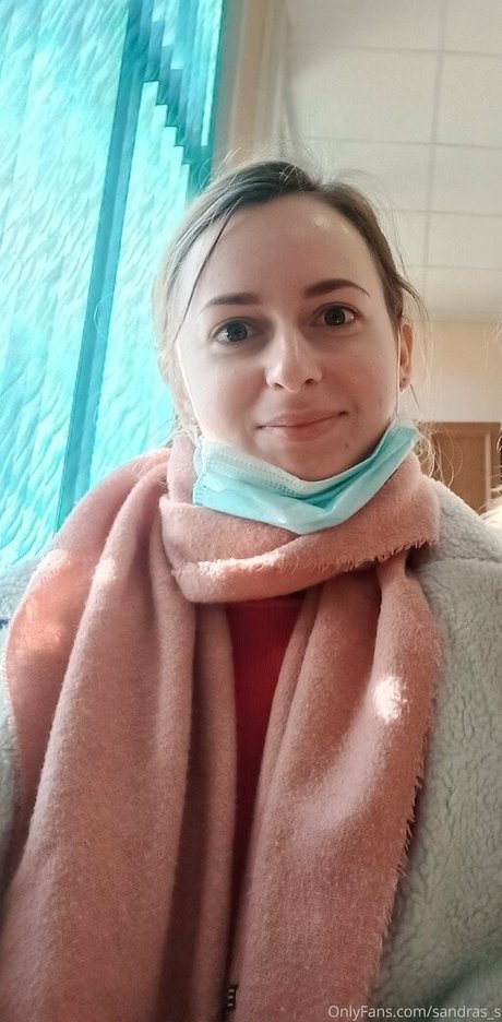 Naakte gelekte OnlyFans-foto van Sandrass