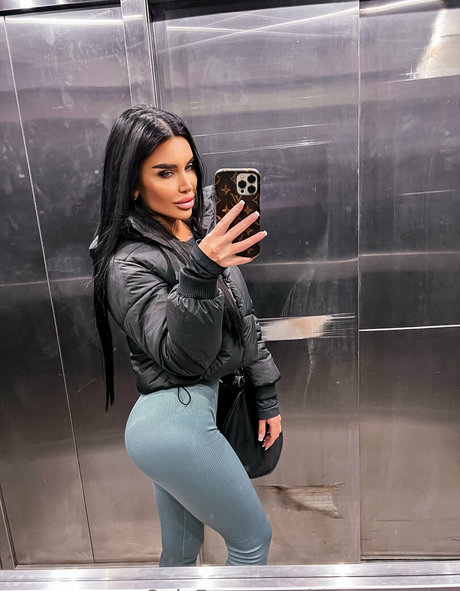 Black_monica