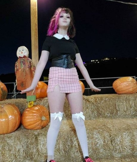 Naakte gelekte OnlyFans-foto van Dracculala