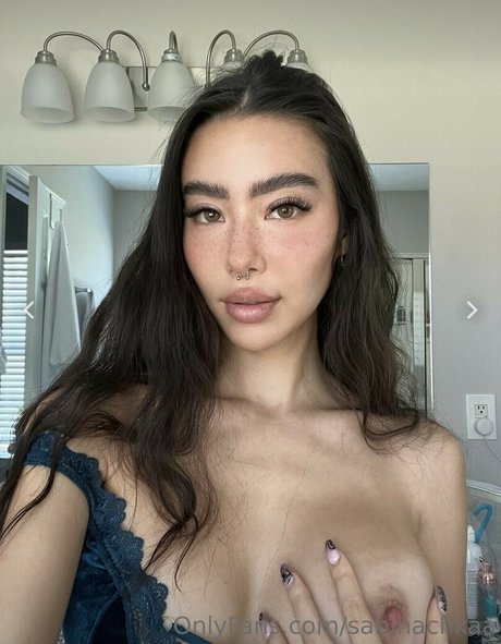 Naakte gelekte OnlyFans-foto van Sabinamura