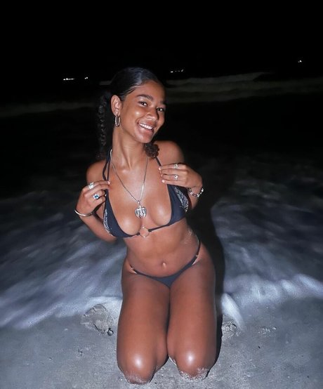 Naakte gelekte OnlyFans-foto van Juliaalovesyou