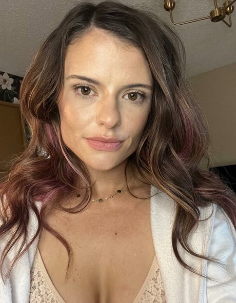 Naakte gelekte OnlyFans-foto van Casuallies