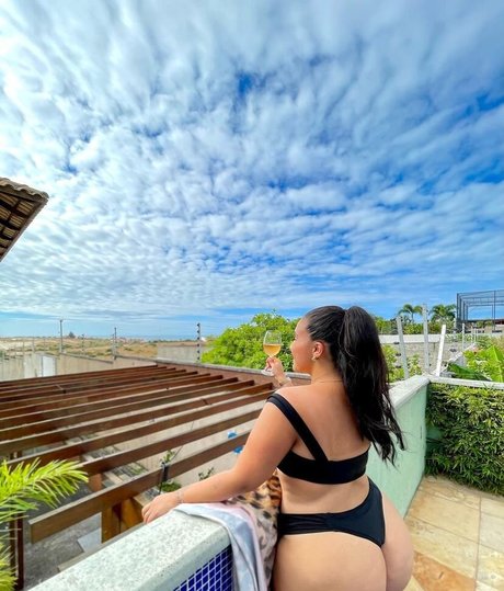Naakte gelekte OnlyFans-foto van Curvybrazil