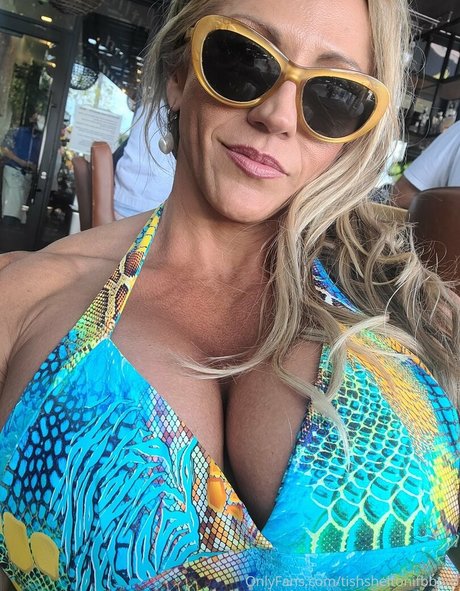 Naakte gelekte OnlyFans-foto van Tishsheltonifbbpro