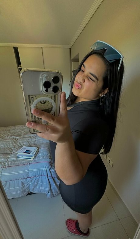 Naakte gelekte OnlyFans-foto van Emmaclark0