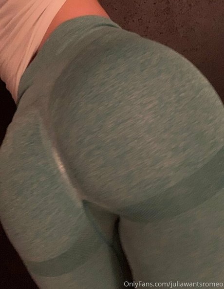 Naakte gelekte OnlyFans-foto van Julianawantsromeo