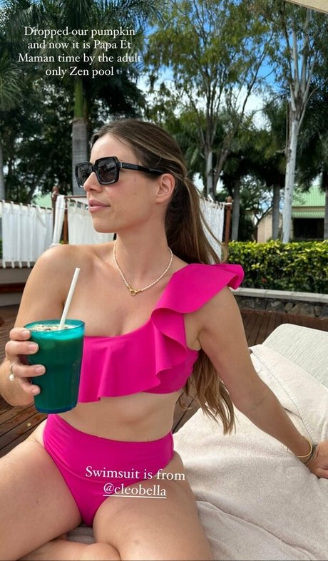 Naakte gelekte OnlyFans-foto van Manon Lagreve