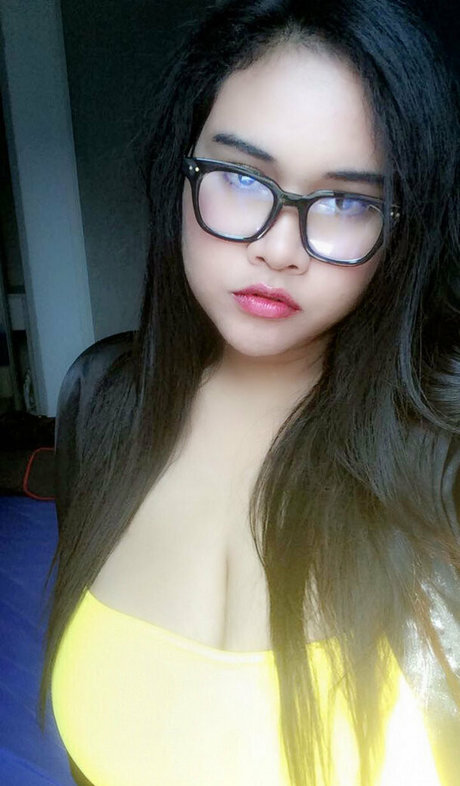 Naakte gelekte OnlyFans-foto van Badiezbbw92