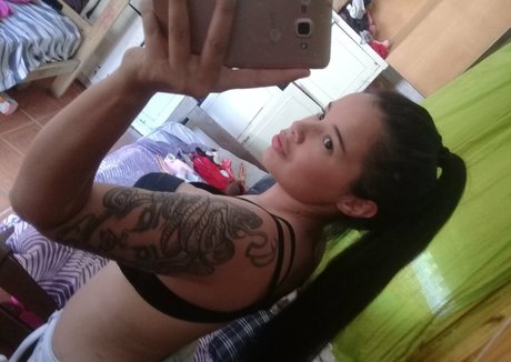Naakte gelekte OnlyFans-foto van Madelaniexx