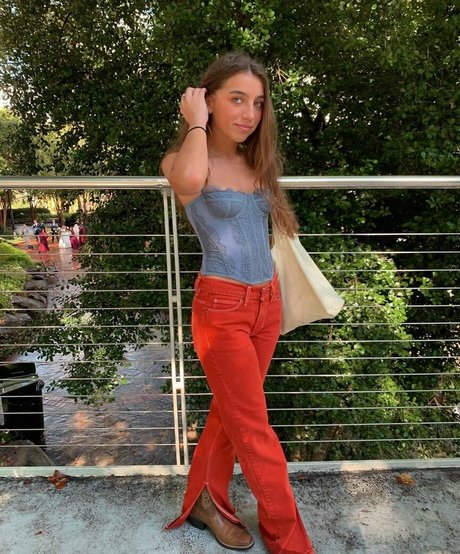 Naakte gelekte OnlyFans-foto van Ellie Dobleske