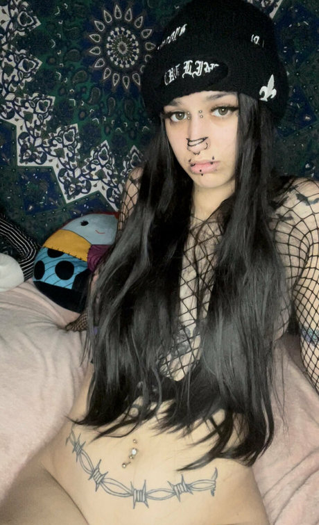 Naakte gelekte OnlyFans-foto van Remmmyy