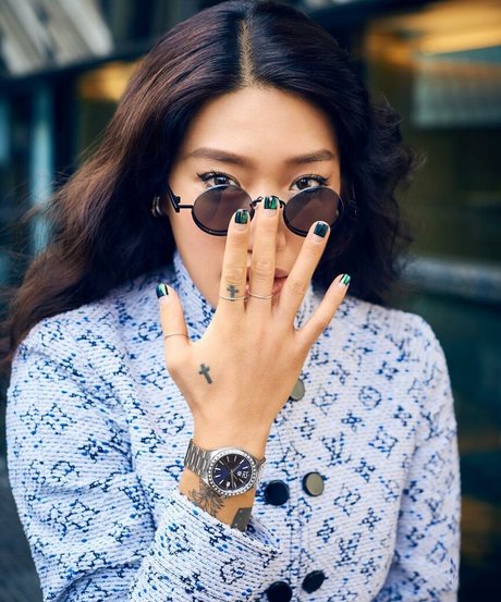 Naakte gelekte OnlyFans-foto van Peggy Gou
