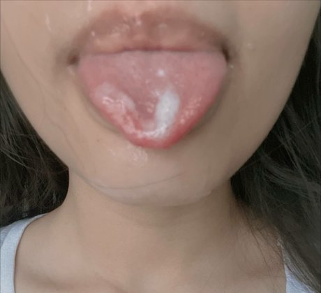 Naakte gelekte OnlyFans-foto van Nandatanaka