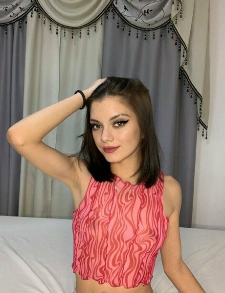 Naakte gelekte OnlyFans-foto van Evelinrosee
