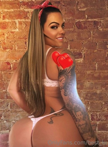 Naakte gelekte OnlyFans-foto van Bestlu