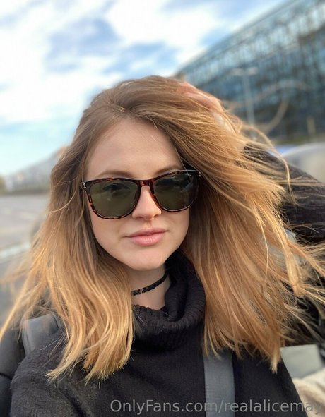 Naakte gelekte OnlyFans-foto van Sweetheartgirl