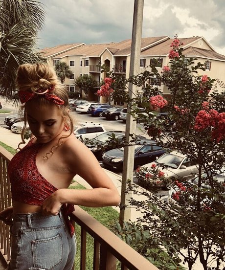 Naakte gelekte OnlyFans-foto van Nikki
