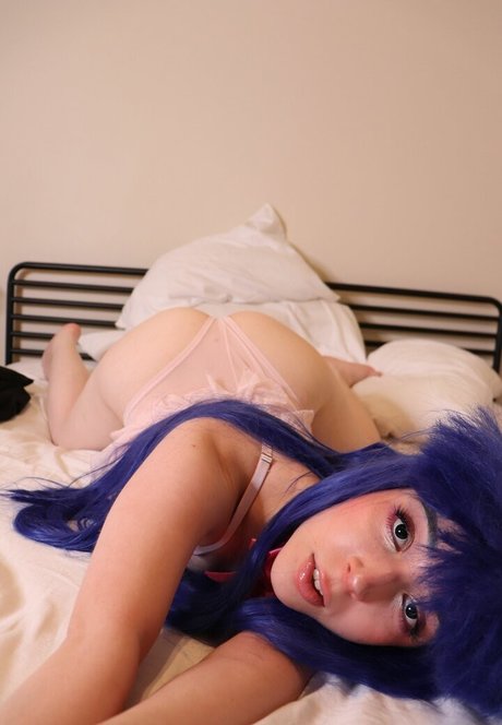 Naakte gelekte OnlyFans-foto van Knifearella