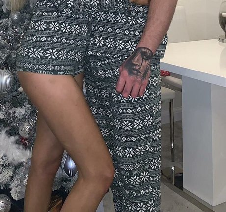 Naakte gelekte OnlyFans-foto van Faylee Oxenham