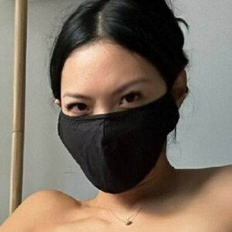 Naakte gelekte OnlyFans-foto van Lunars Secret
