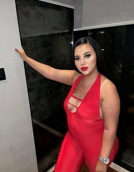 Naakte gelekte OnlyFans-foto van Lifeofroseee