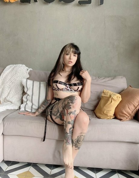 Naakte gelekte OnlyFans-foto van Vikat Bang