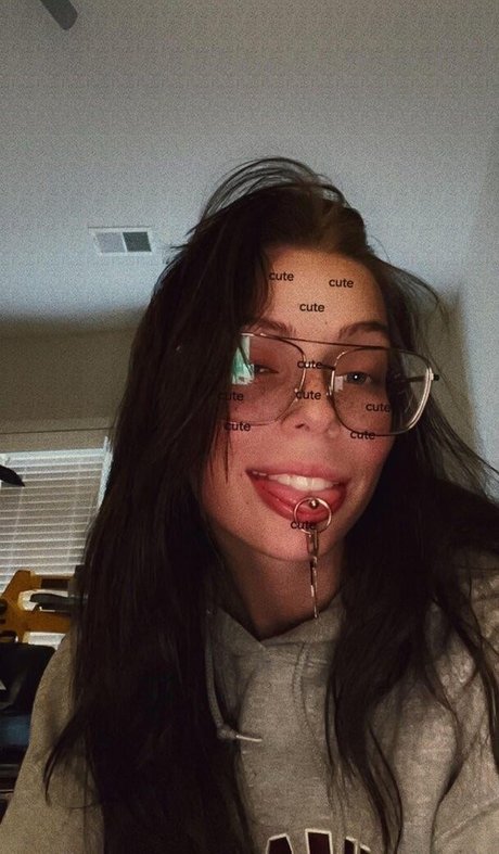 Naakte gelekte OnlyFans-foto van Natalier