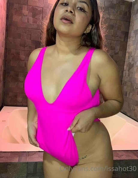 Naakte gelekte OnlyFans-foto van Issahott31