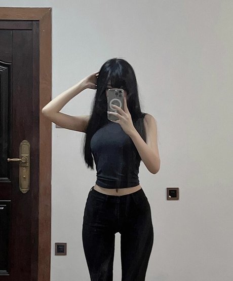 Naakte gelekte OnlyFans-foto van Daturakisses