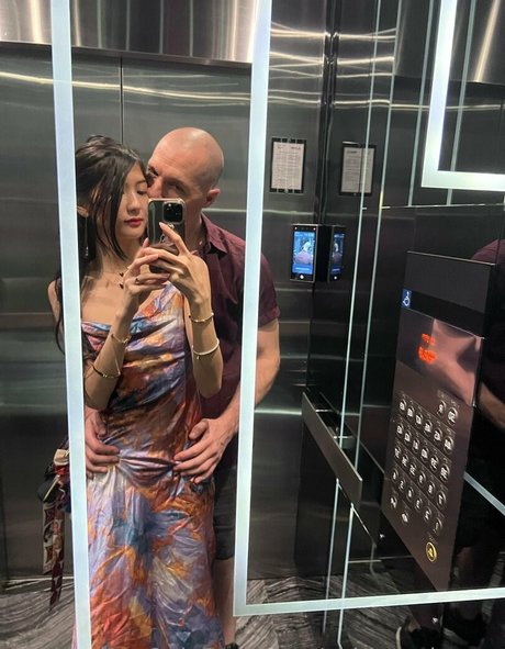 Naakte gelekte OnlyFans-foto van Chixuruniverse