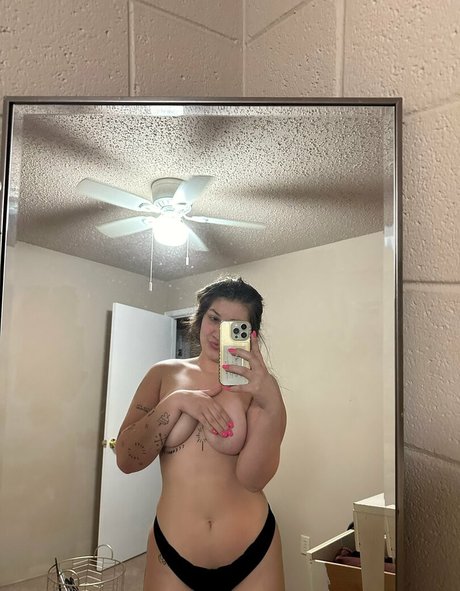 Naakte gelekte OnlyFans-foto van Xokaidenceexo