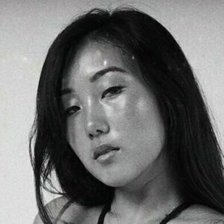 Naakte gelekte OnlyFans-foto van Peachydayo