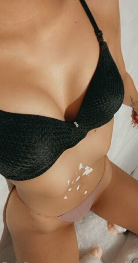 Naakte gelekte OnlyFans-foto van Dataznshorty