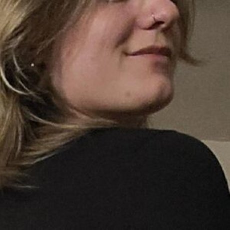 Naakte gelekte OnlyFans-foto van Robynfox153