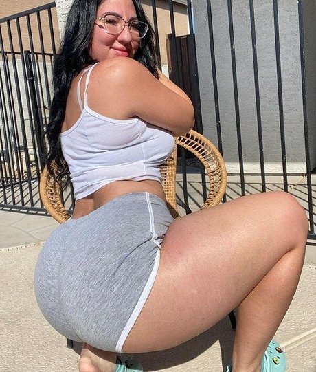 Naakte gelekte OnlyFans-foto van Hannah Nichole Kast