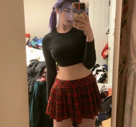 Naakte gelekte OnlyFans-foto van Allykitti