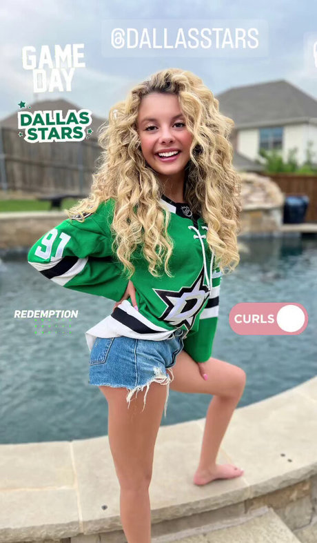 Naakte gelekte OnlyFans-foto van Mallory James Mahoney