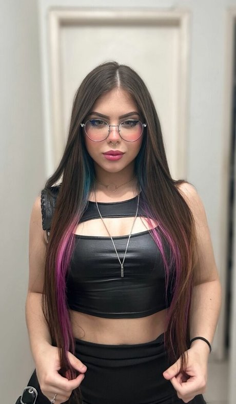 Naakte gelekte OnlyFans-foto van Ingrid Germanno
