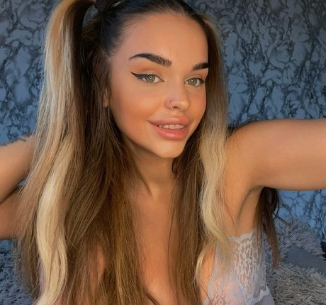Naakte gelekte OnlyFans-foto van Fantasylucy
