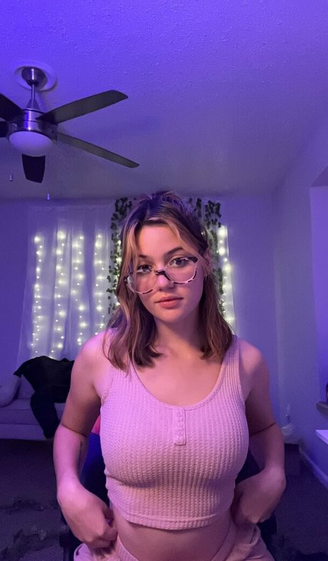 Ellie Nova